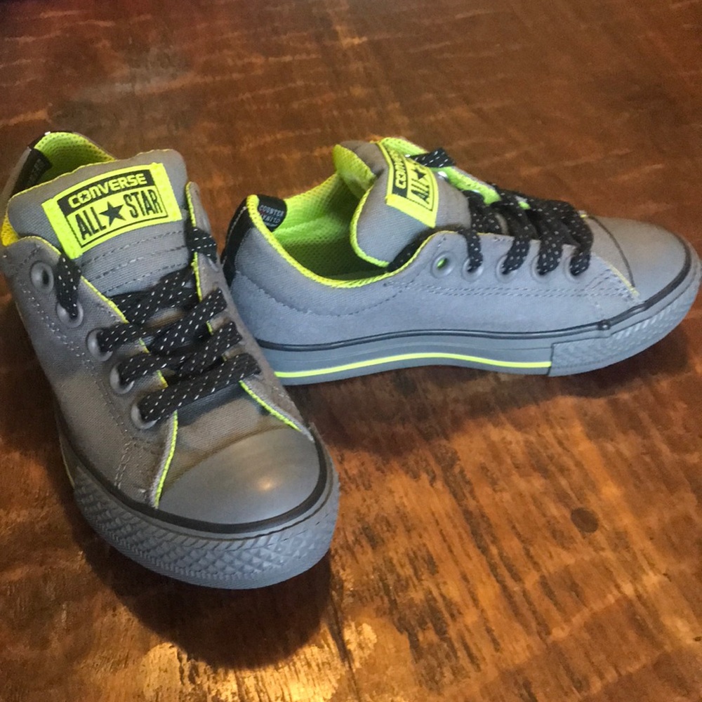 Converse All Star Boys 12 LIKE NEW